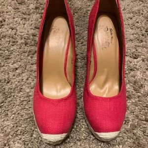 Classy and simple, dress up or dress down!